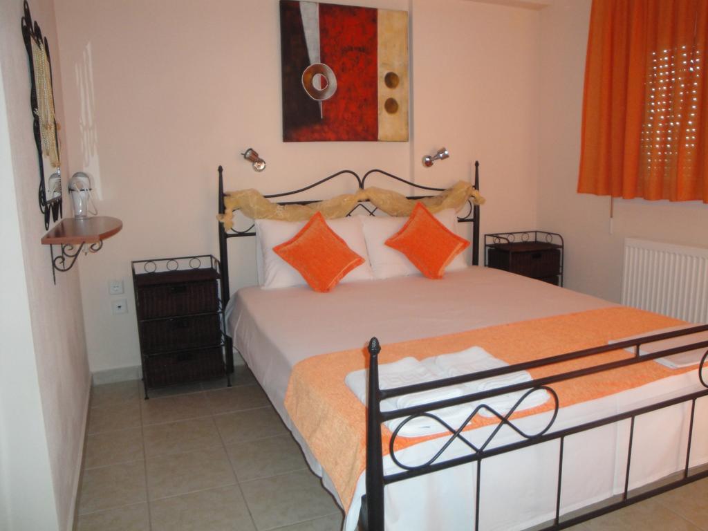 Nestor Apartments Chrisi Ammoudia Rum bild