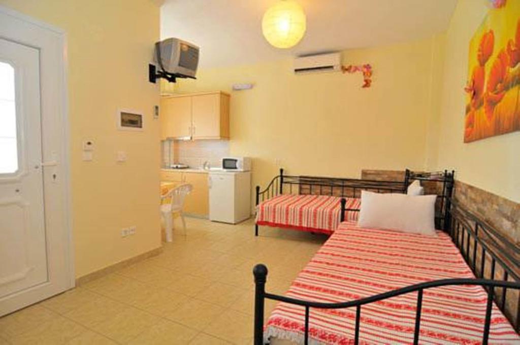 Nestor Apartments Chrisi Ammoudia Rum bild